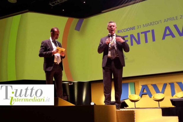 Vittorio Giusti e Phil Willcock con logo